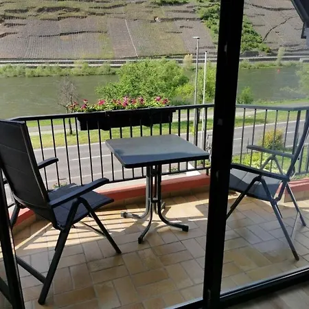 Haus Weingarten Modern Retreat